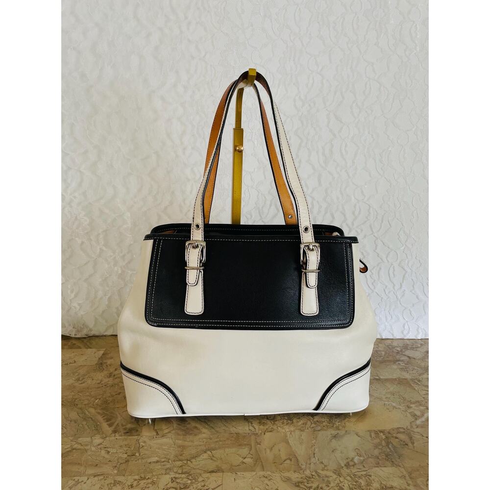 Vtg Coach Hampton off white/ black Legacy leather tote shoulder bag handbag 9605 - Picture 3 of 13